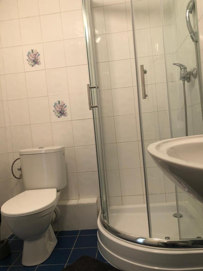 Mala Svata Hora - Penzion & Restaurace Mníšek pod Brdy Eksteriør bilde
